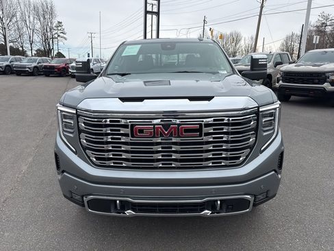Used 2025 GMC Sierra 1500 Denali w/ Denali Reserve Package image 8