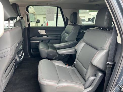 Used 2025 Ford Expedition Max Active AWD/4WD image 10