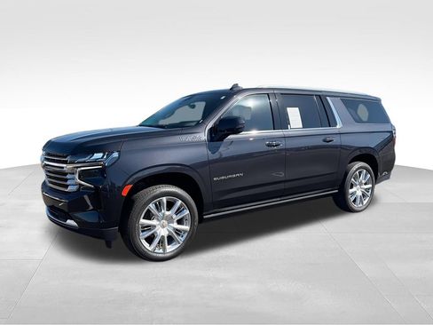Used 2024 Chevrolet Suburban High Country AWD/4WD image 4