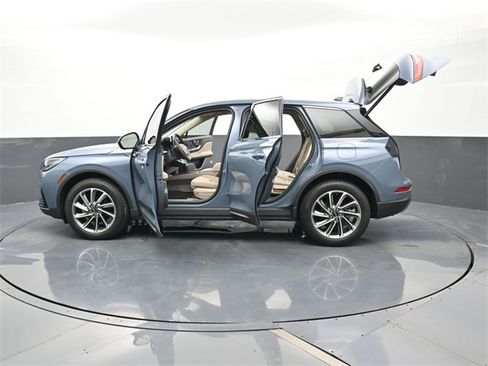 Used 2024 Lincoln Corsair FWD w/ Equipment Group 101A image 30