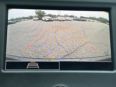 Used 2022 Chevrolet Equinox LS AWD/4WD image 25
