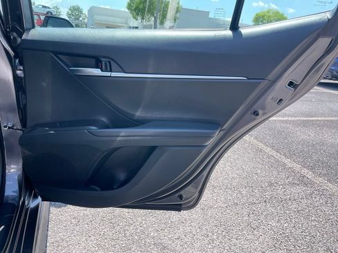 Used 2023 Toyota Camry SE FWD image 33