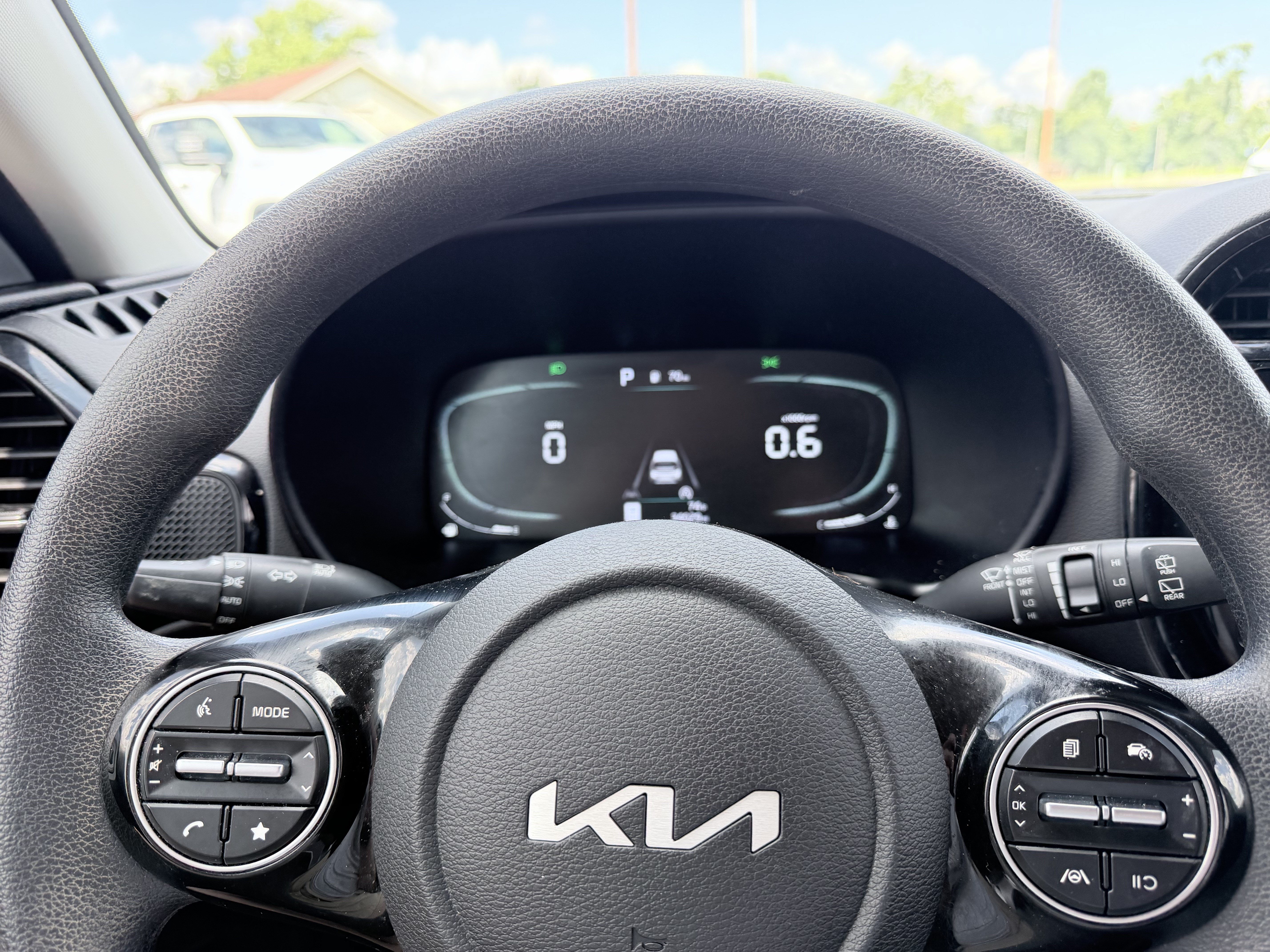 Used 2024 Kia Soul S FWD image 11