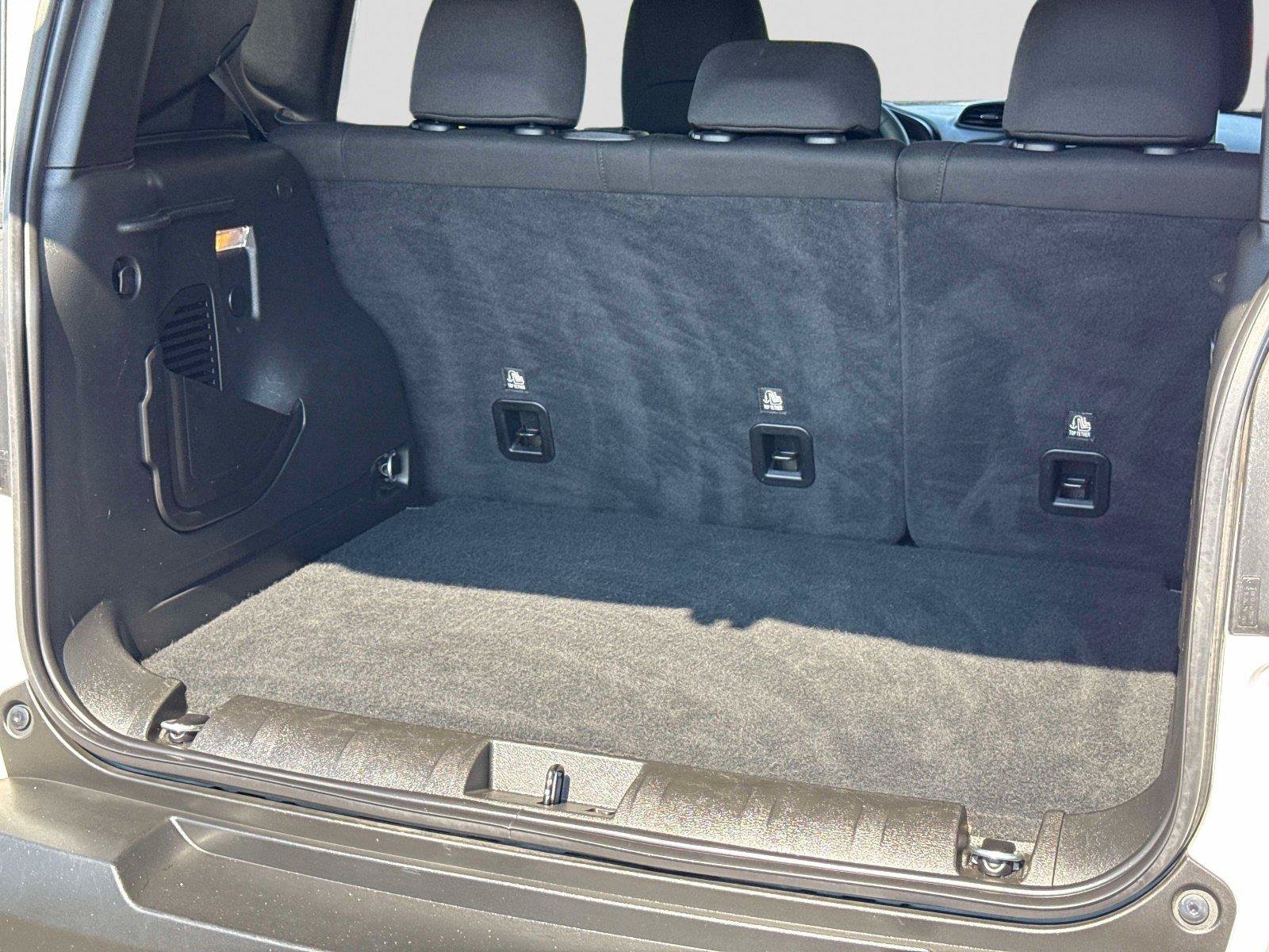 Certified 2023 Jeep Renegade Latitude AWD/4WD image 12