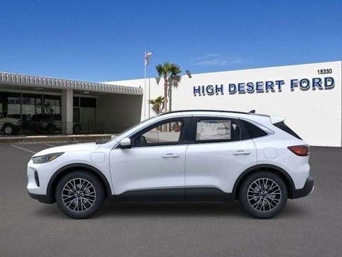 New 2025 Ford Escape SE w/ PHEV Premium Package FWD image 3
