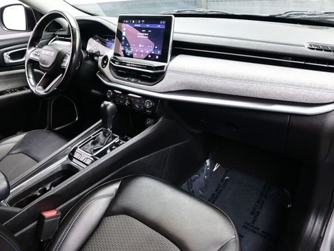 Used 2022 Jeep Compass Latitude w/ Convenience Group image 14