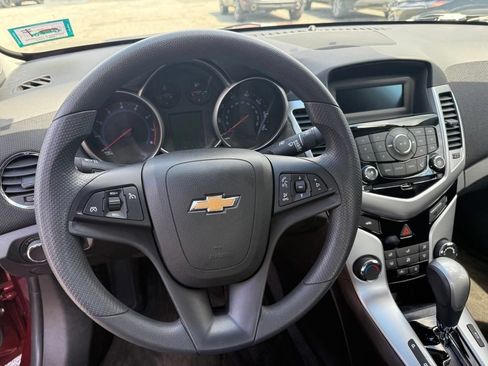 Used 2015 Chevrolet Cruze LT FWD image 23