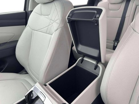 New 2026 Hyundai Tucson SE image 18