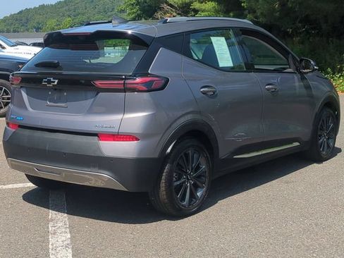 Used 2022 Chevrolet Bolt EUV Premier w/ Launch Edition FWD image 5