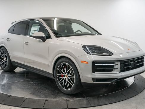 New 2026 Porsche Cayenne S AWD/4WD image 7