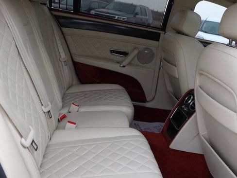 Used 2018 Bentley Flying Spur S W12 AWD/4WD image 16