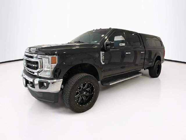 Used 2021 Ford F350 Lariat w/ Chrome Package AWD/4WD image 3