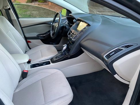 Used 2016 Ford Focus Electric Hatchback image 53