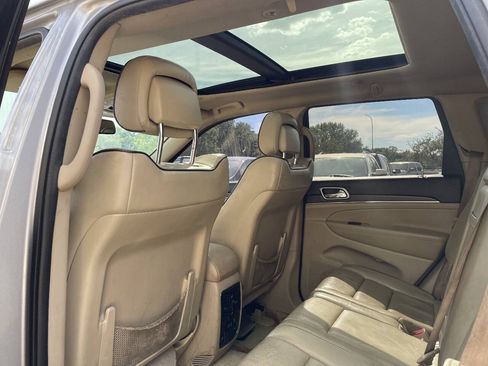 Used 2016 Jeep Grand Cherokee Overland w/ Advanced Technology Group RWD image 21