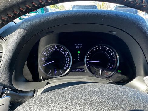 Used 2014 Lexus IS 350C w/ Luxury Package image 17