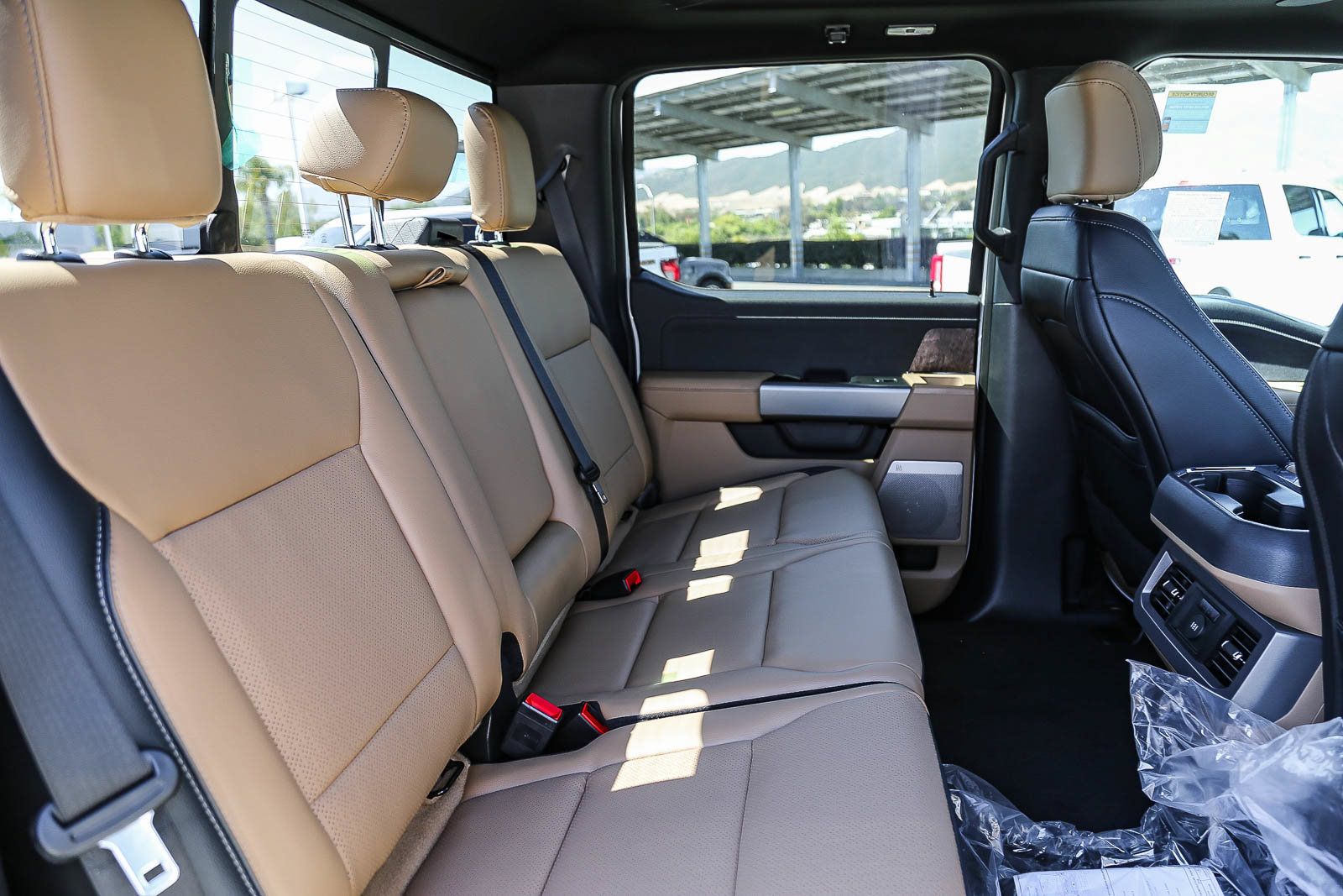 New 2026 Ford F350 Lariat w/ Lariat Ultimate Package AWD/4WD image 18