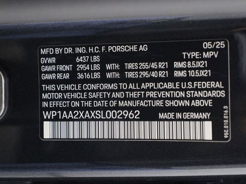 Certified 2025 Porsche Macan 4 Electric image 19