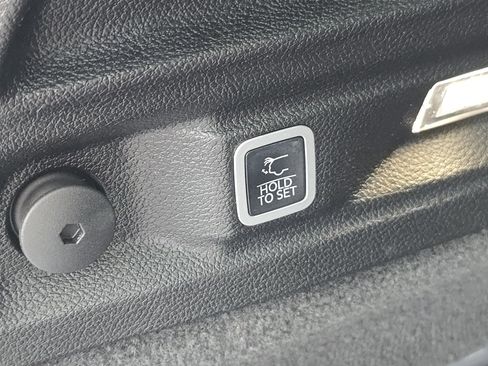 Used 2021 Jeep Grand Cherokee L Summit image 28