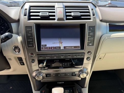 Used 2019 Lexus GX 460 Premium w/ Premium Package AWD/4WD image 12