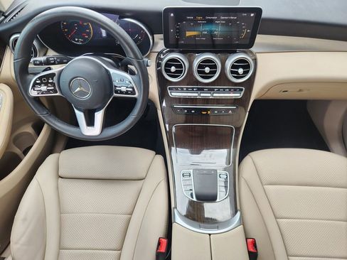 Used 2020 Mercedes-Benz GLC 300 image 27