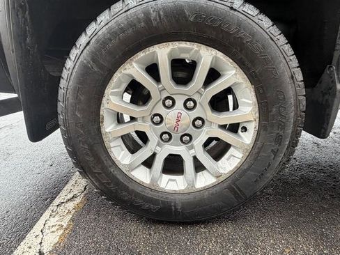 Used 2016 GMC Sierra 1500 SLE w/ Suspension Package, Off-Road image 6