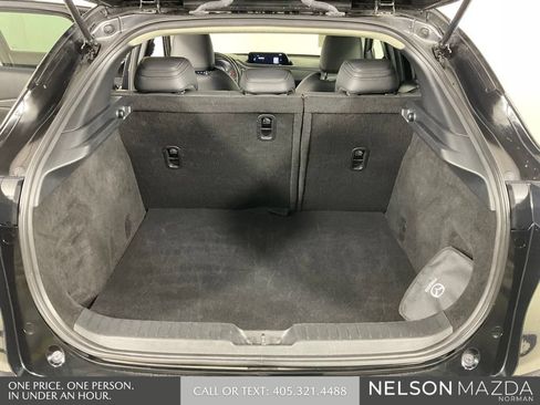 Certified 2025 MAZDA CX-30 AWD 2.5 S w/ Preferred Package image 13