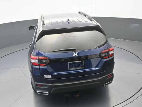 Used 2025 Honda Pilot Sport image 64