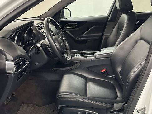 Used 2020 Jaguar F-PACE Premium AWD/4WD image 11