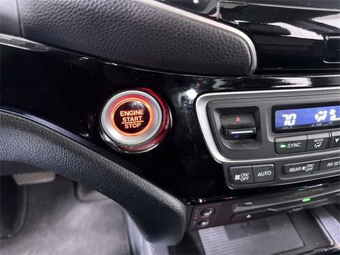 Used 2021 Honda Pilot Elite image 17