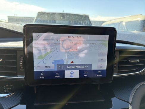 Used 2022 Ford Explorer ST-Line w/ Class IV Trailer Tow Package image 17