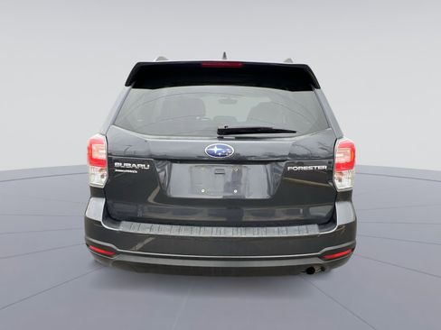 Used 2018 Subaru Forester 2.5i Premium w/ All-Weather Package image 8