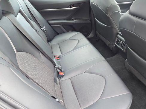 Used 2023 Toyota Camry XSE image 9
