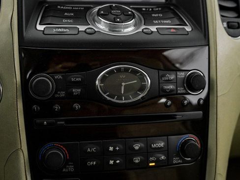 Used 2010 INFINITI EX35 Journey RWD image 29