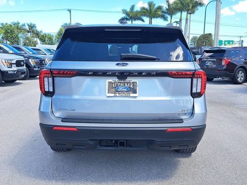 Certified 2025 Ford Explorer Active image 6