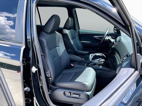 Used 2023 Honda Passport EX-L image 9