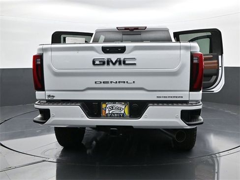 Used 2025 GMC Sierra 2500 Denali Ultimate image 32
