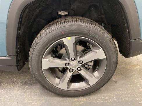 New 2026 Jeep Grand Cherokee Limited image 30