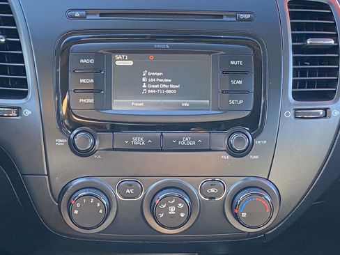 Used 2017 Kia Forte LX w/ LX Popular Package image 22