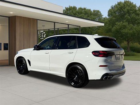 Certified 2025 BMW X5 M60i w/ Parking Assistance Package image 11