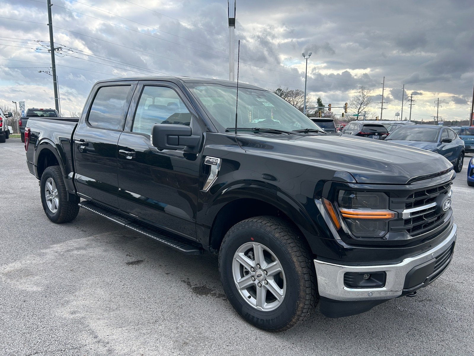 New 2026 Ford F150 XLT w/ Equipment Group 302A MID AWD/4WD image 2