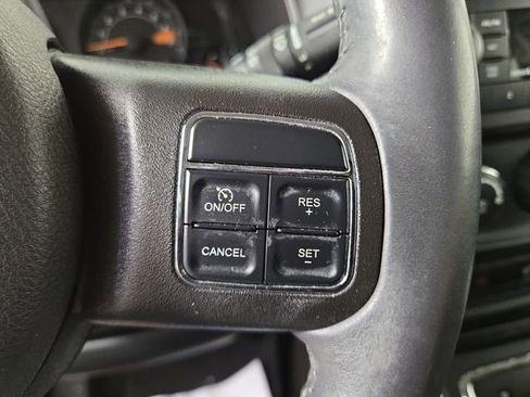 Used 2015 Jeep Patriot Latitude image 23