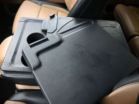 Used 2021 Ford F150 Lariat w/ Trailer Tow Package image 34