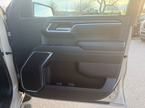 Used 2023 GMC Sierra 1500 Elevation image 21