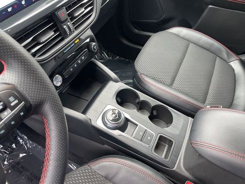 Used 2025 Ford Escape ST-Line w/ Equipment Group 301A image 21