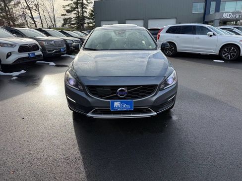 Used 2018 Volvo S60 T5 Cross Country Platinum w/ Climate Package image 5