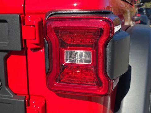 New 2026 Jeep Wrangler Unlimited Rubicon 392 w/ Quick Order Package 27X Moab AWD/4WD image 9