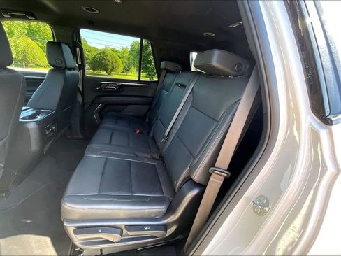 Used 2025 Chevrolet Tahoe Z71 AWD/4WD image 25