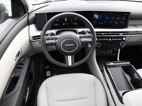 New 2026 Hyundai Tucson SEL w/ Tow & Go Package image 16