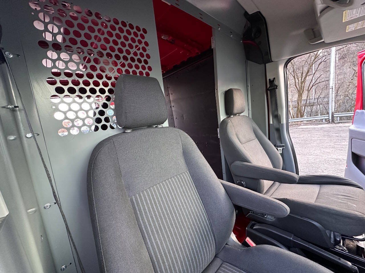 Used 2015 Ford Transit 250 148 Medium Roof RWD image 11