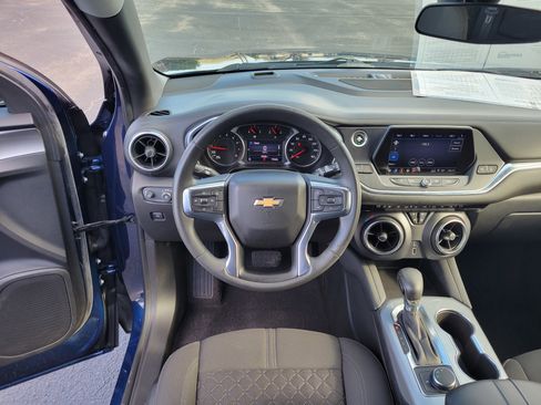 Certified 2022 Chevrolet Blazer LT w/ Midnight/Sport Edition image 12